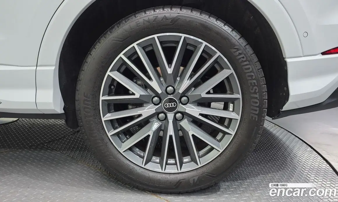 Audi Q3 2023 2.0 автомат (гидро), фото 7 Audi Q3 2023 2.0 автомат (гидро), фото 7