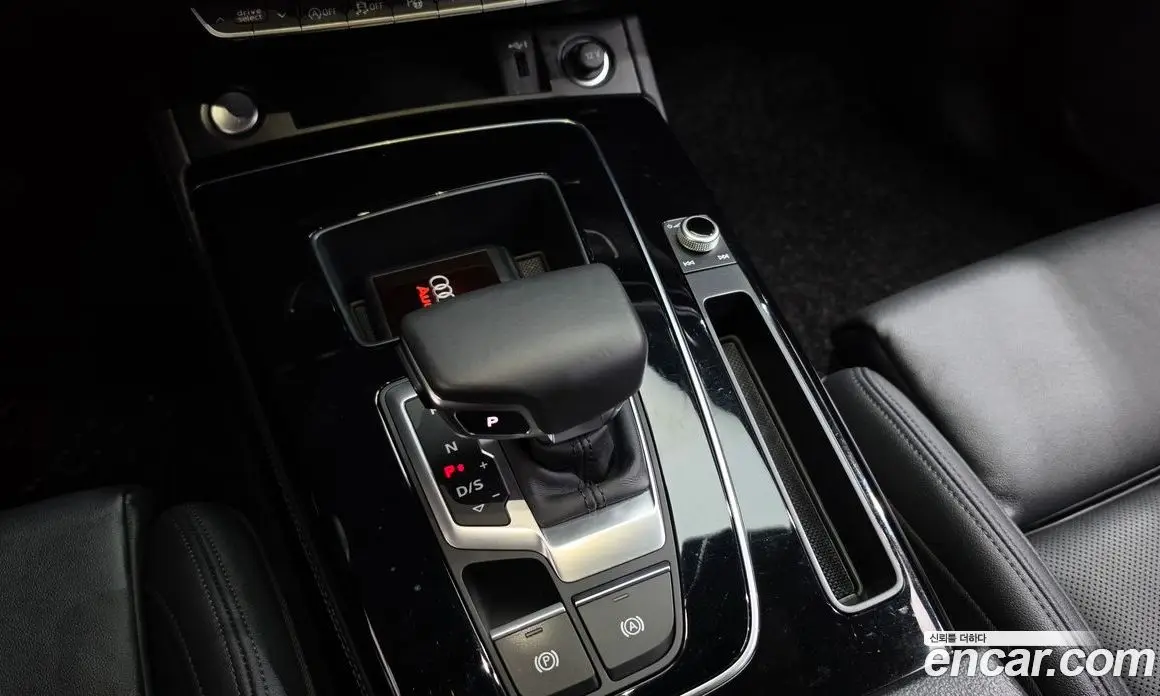Audi Q5 2021 2.0 автомат (гидро), фото 12