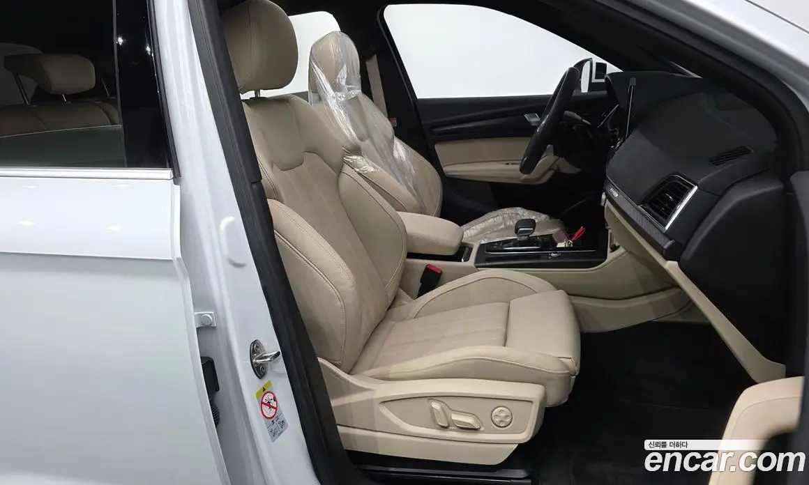 Audi Q5 2023 2.0 автомат (гидро), фото 17