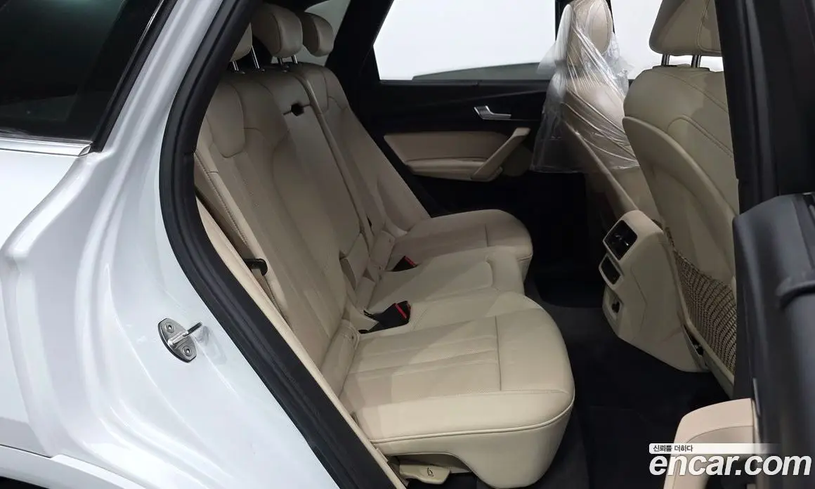 Audi Q5 2023 2.0 автомат (гидро), фото 18