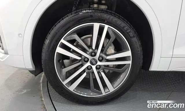 Audi Q5 2023 2.0 автомат (гидро), миниатюра 5