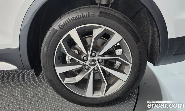 Audi Q5 2023 2.0 автомат (гидро), миниатюра 7 Audi Q5 2023 2.0 автомат (гидро), миниатюра 7