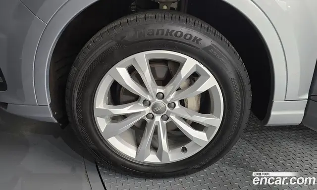 Audi Q7 2019 2.0 автомат (гидро), миниатюра 5 Audi Q7 2019 2.0 автомат (гидро), миниатюра 5