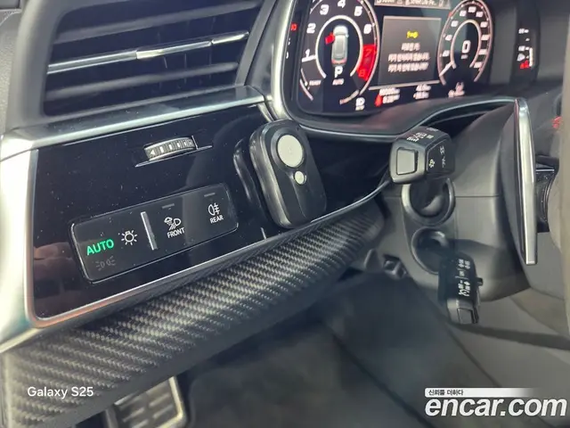 Audi RSQ8 2022 4.0 автомат (гидро), миниатюра 12