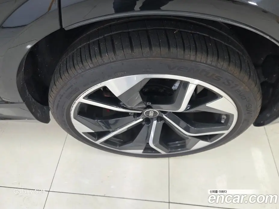 Audi RSQ8 2022 4.0 автомат (гидро), фото 17