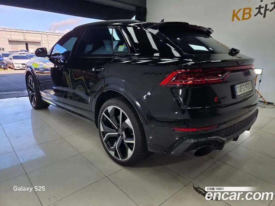 Audi RSQ8 2022 4.0 автомат (гидро), фото 6