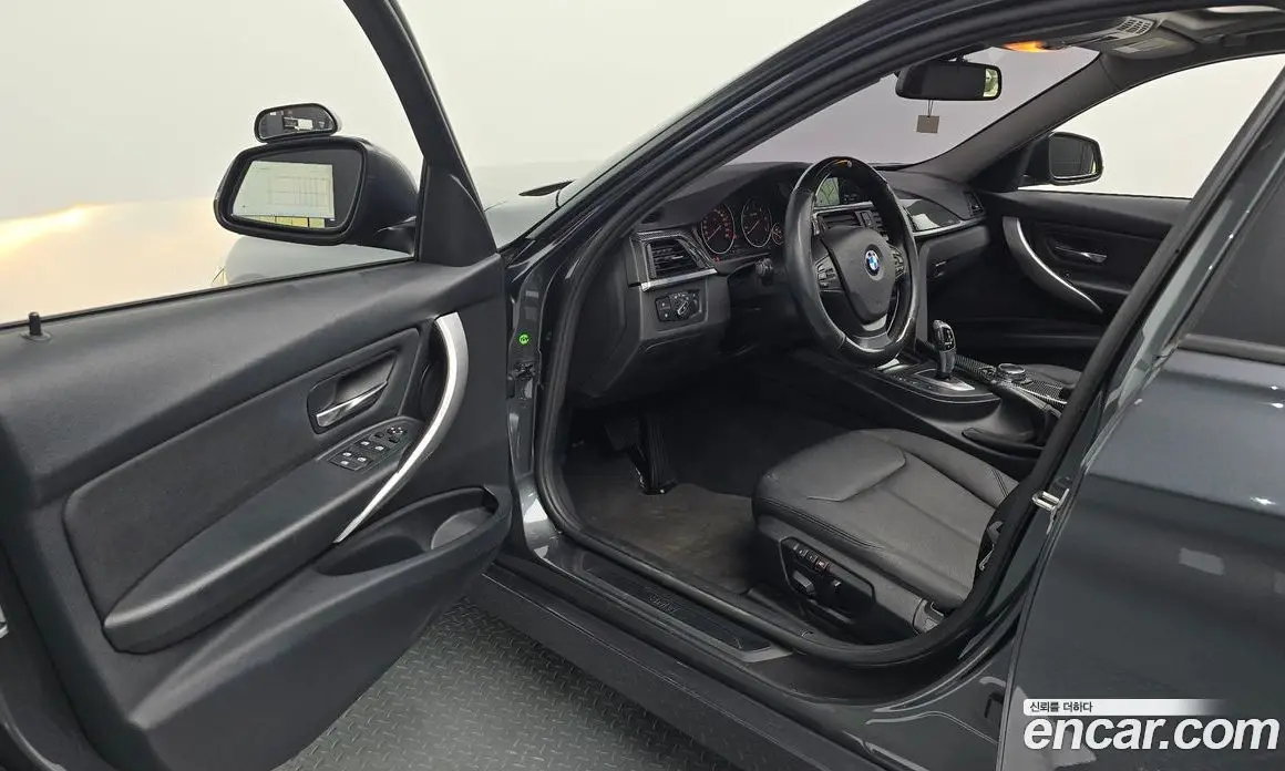 BMW 3 серия 2014 2.0 автомат (гидро), фото 12 BMW 3 серия 2014 2.0 автомат (гидро), фото 12