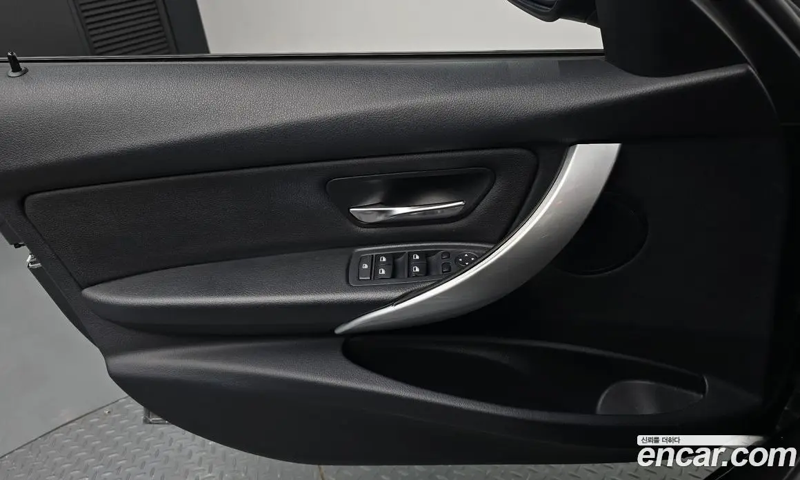 BMW 3 серия 2014 2.0 автомат (гидро), фото 13 BMW 3 серия 2014 2.0 автомат (гидро), фото 13