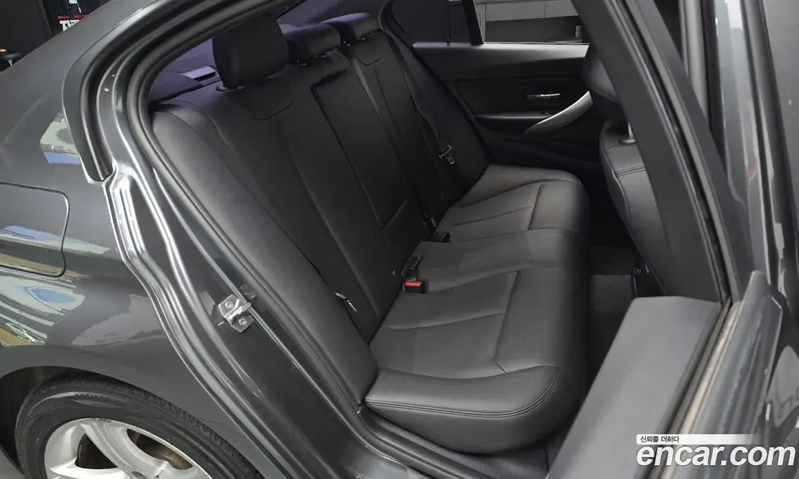 BMW 3 серия 2014 2.0 автомат (гидро), фото 16 BMW 3 серия 2014 2.0 автомат (гидро), фото 16