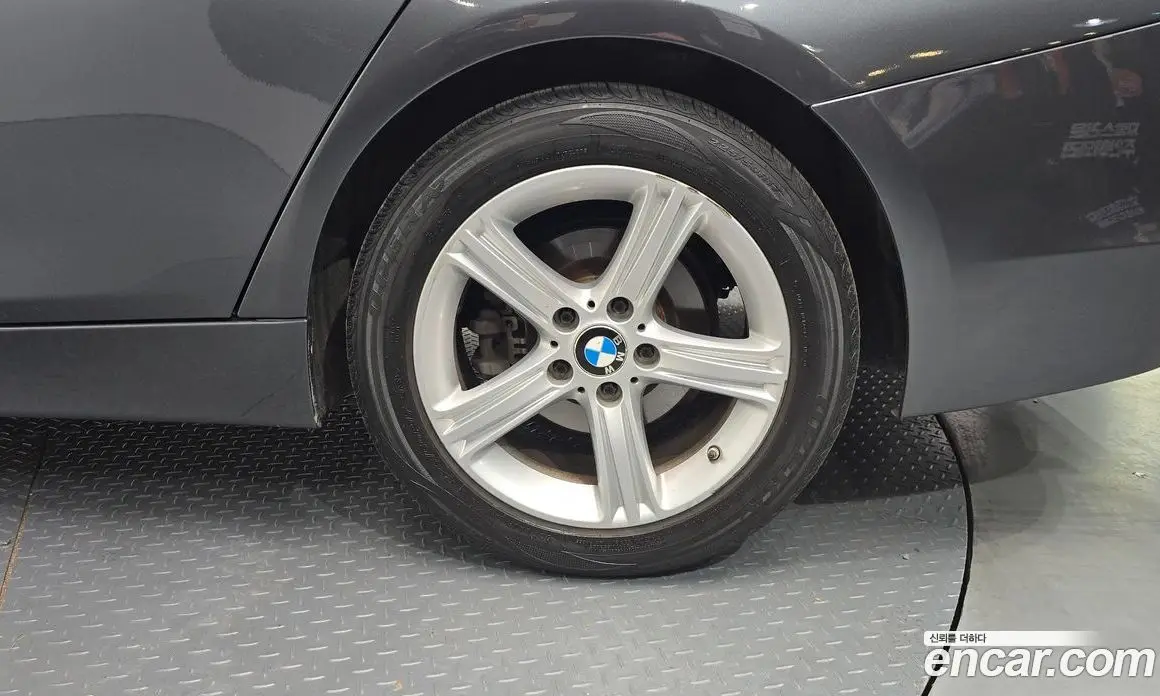 BMW 3 серия 2014 2.0 автомат (гидро), фото 6 BMW 3 серия 2014 2.0 автомат (гидро), фото 6