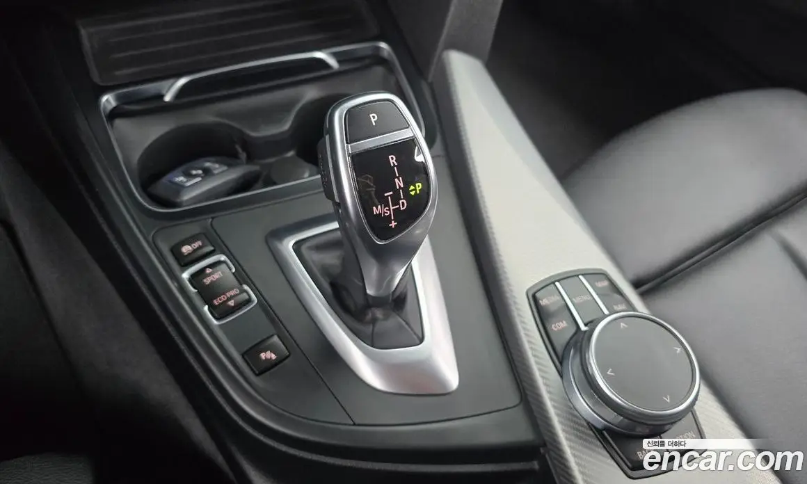 BMW 3 серия 2018 2.0 автомат (гидро), фото 12