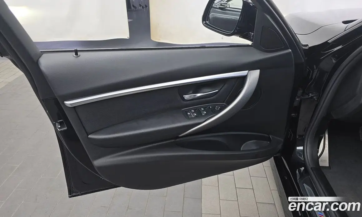 BMW 3 серия 2018 2.0 автомат (гидро), фото 14