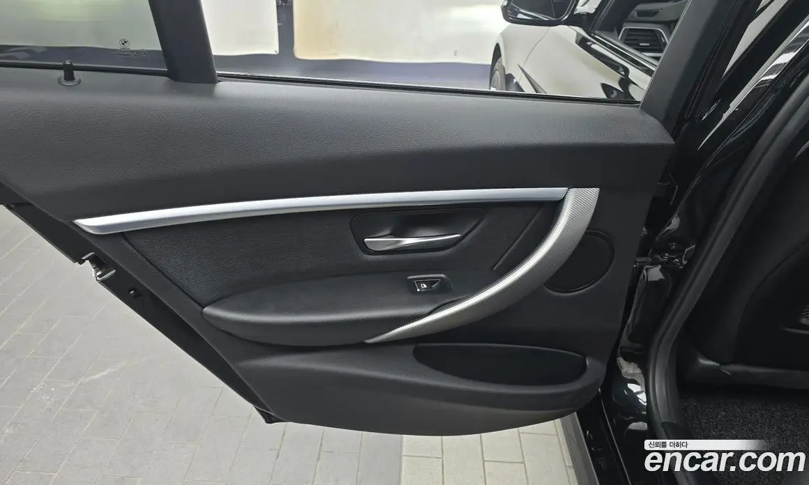 BMW 3 серия 2018 2.0 автомат (гидро), фото 15