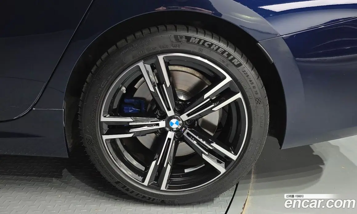 BMW 3 серия 2025 2.0 автомат (гидро), фото 6