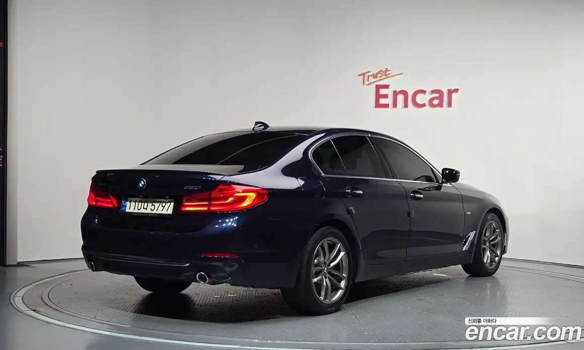 BMW 5 серия 2018 2.0 автомат (гидро), фото 2 BMW 5 серия 2018 2.0 автомат (гидро), фото 2