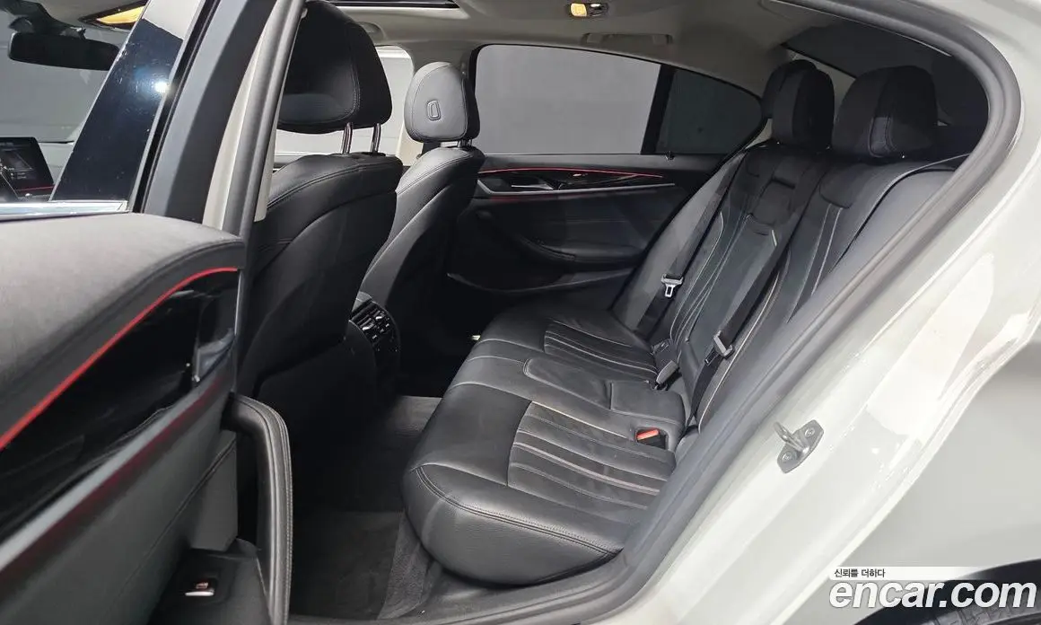 BMW 5 серия 2019 2.0 автомат (гидро), фото 18