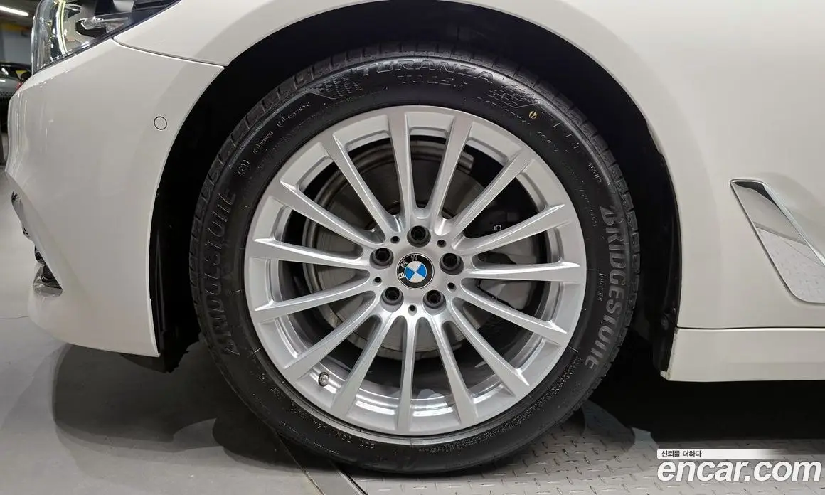 BMW 5 серия 2019 2.0 автомат (гидро), фото 5