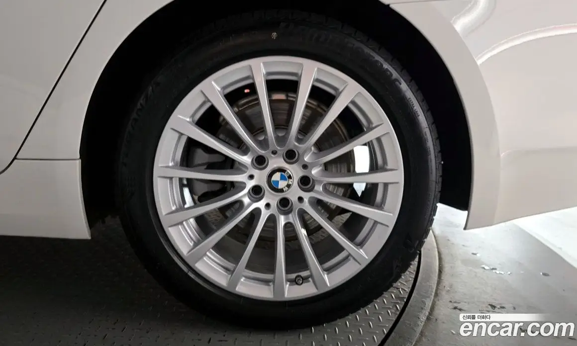 BMW 5 серия 2019 2.0 автомат (гидро), фото 7