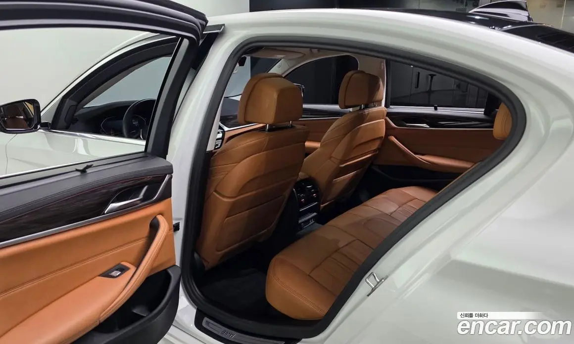 BMW 5 серия 2023 2.0 автомат (гидро), фото 16