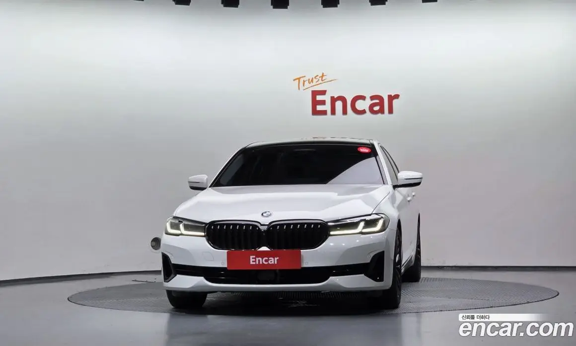 BMW 5 серия 2023 2.0 автомат (гидро), фото 3