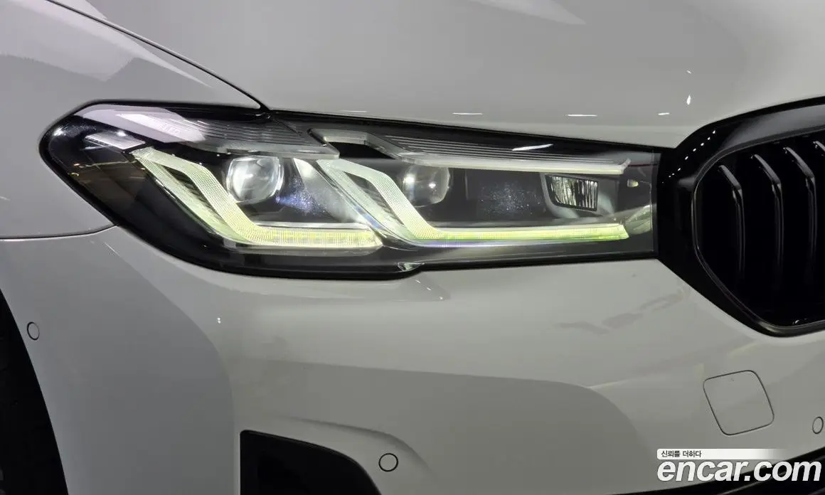 BMW 5 серия 2023 2.0 автомат (гидро), фото 8