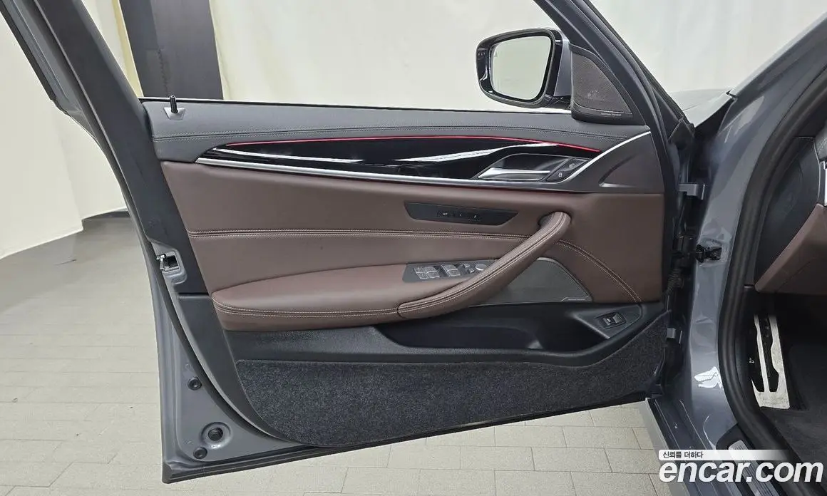 BMW 5 серия 2023 2.0 автомат (гидро), фото 13 BMW 5 серия 2023 2.0 автомат (гидро), фото 13