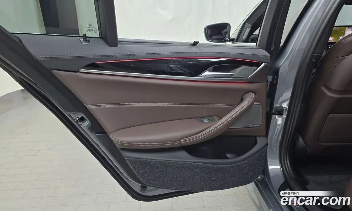 BMW 5 серия 2023 2.0 автомат (гидро), фото 14 BMW 5 серия 2023 2.0 автомат (гидро), фото 14