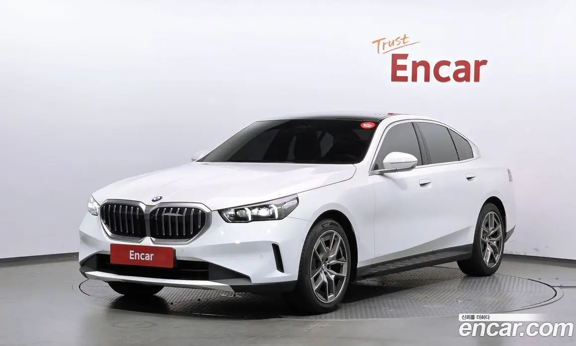 BMW 5 серия 2023 2.0 автомат (гидро), фото 1 BMW 5 серия 2023 2.0 автомат (гидро), фото 1