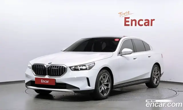 BMW 5 серия, 2023, 39 966 км