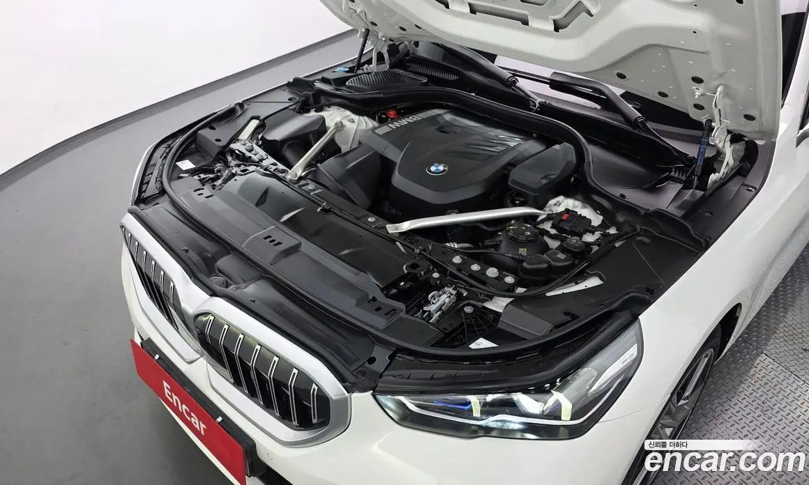 BMW 5 серия 2023 2.0 автомат (гидро), фото 6 BMW 5 серия 2023 2.0 автомат (гидро), фото 6