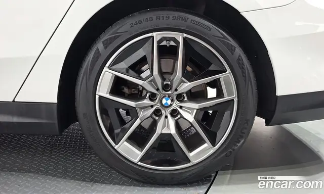 BMW 5 серия 2023 2.0 автомат (гидро), миниатюра 7 BMW 5 серия 2023 2.0 автомат (гидро), миниатюра 7