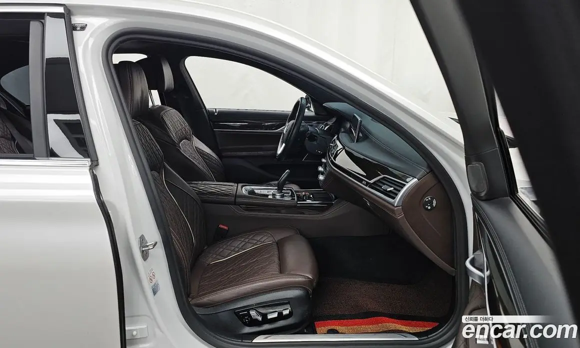 BMW 7 серия 2020 3.0 автомат (гидро), фото 17