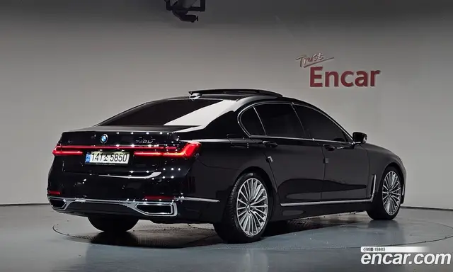BMW 7 серия, 2022, 84 005 км