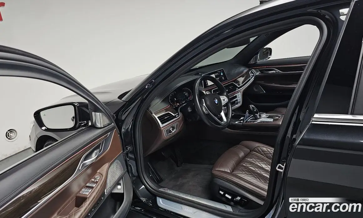 BMW 7 серия 2022 3.0 автомат (гидро), фото 12