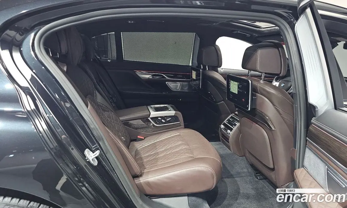 BMW 7 серия 2022 3.0 автомат (гидро), фото 16