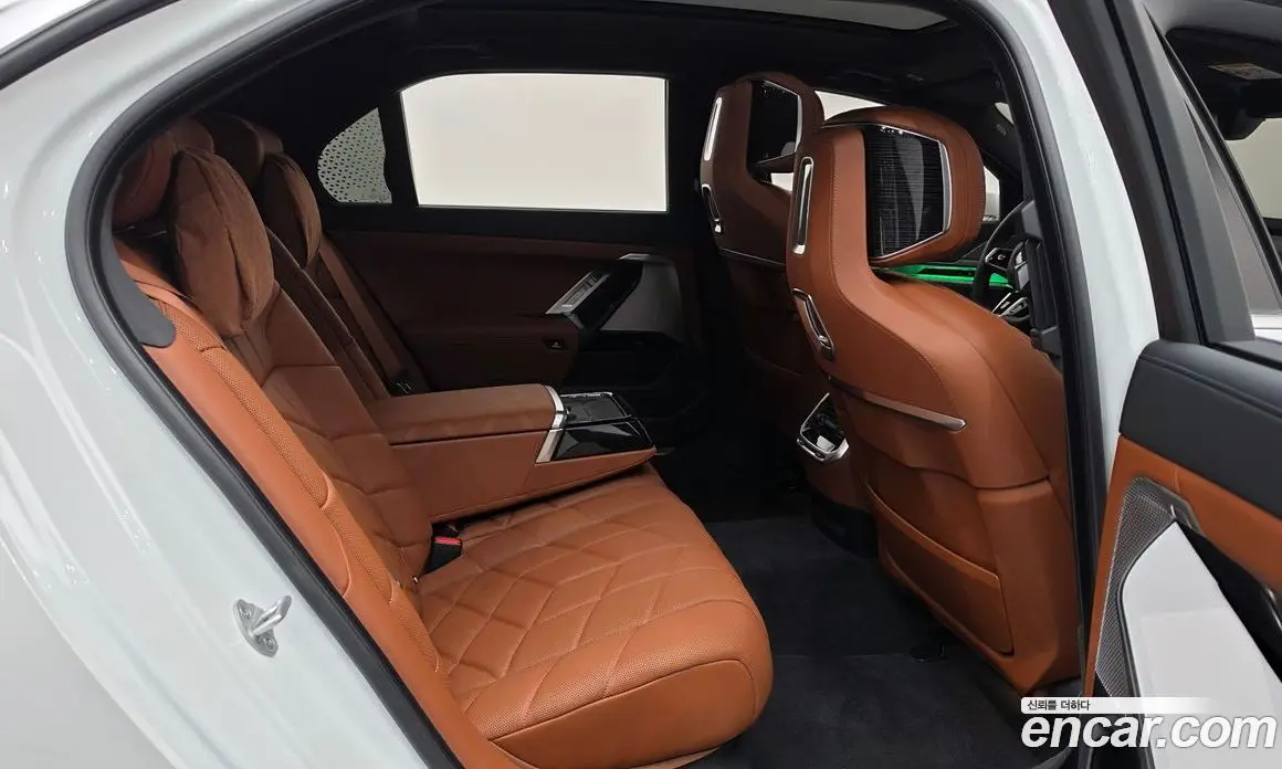 BMW 7 серия 2025 3.0 автомат (гидро), фото 17 BMW 7 серия 2025 3.0 автомат (гидро), фото 17