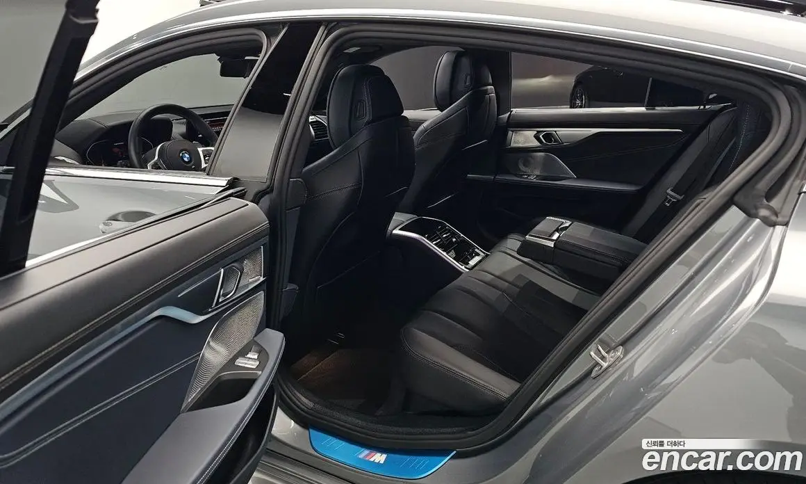 BMW 8 серия 2022 4.4 автомат (гидро), фото 18 BMW 8 серия 2022 4.4 автомат (гидро), фото 18