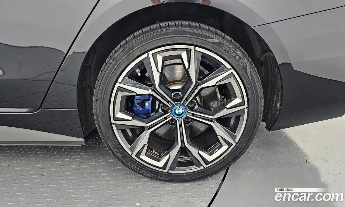 BMW i4 2023 0.2 автомат (гидро), фото 6 BMW i4 2023 0.2 автомат (гидро), фото 6