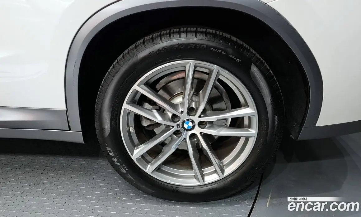 BMW X4 2018 2.0 автомат (гидро), фото 7