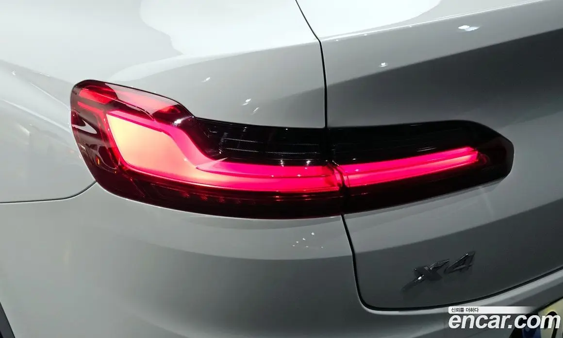 BMW X4 2018 2.0 автомат (гидро), фото 9