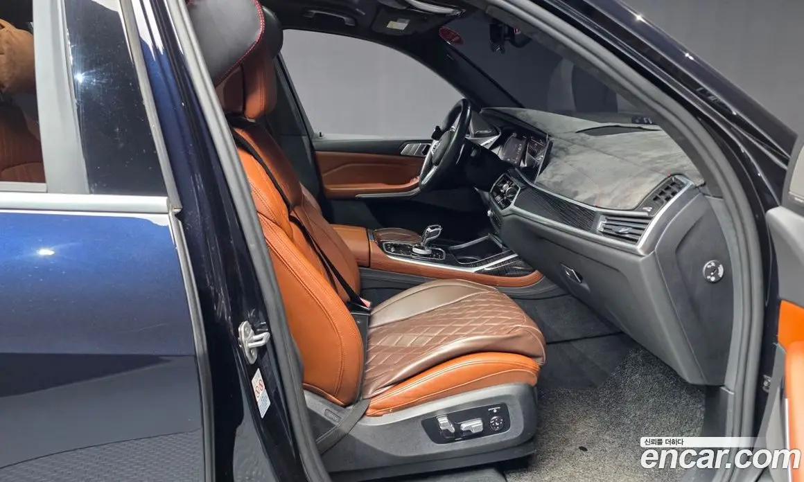 BMW X7 2020 3.0 автомат (гидро), фото 17