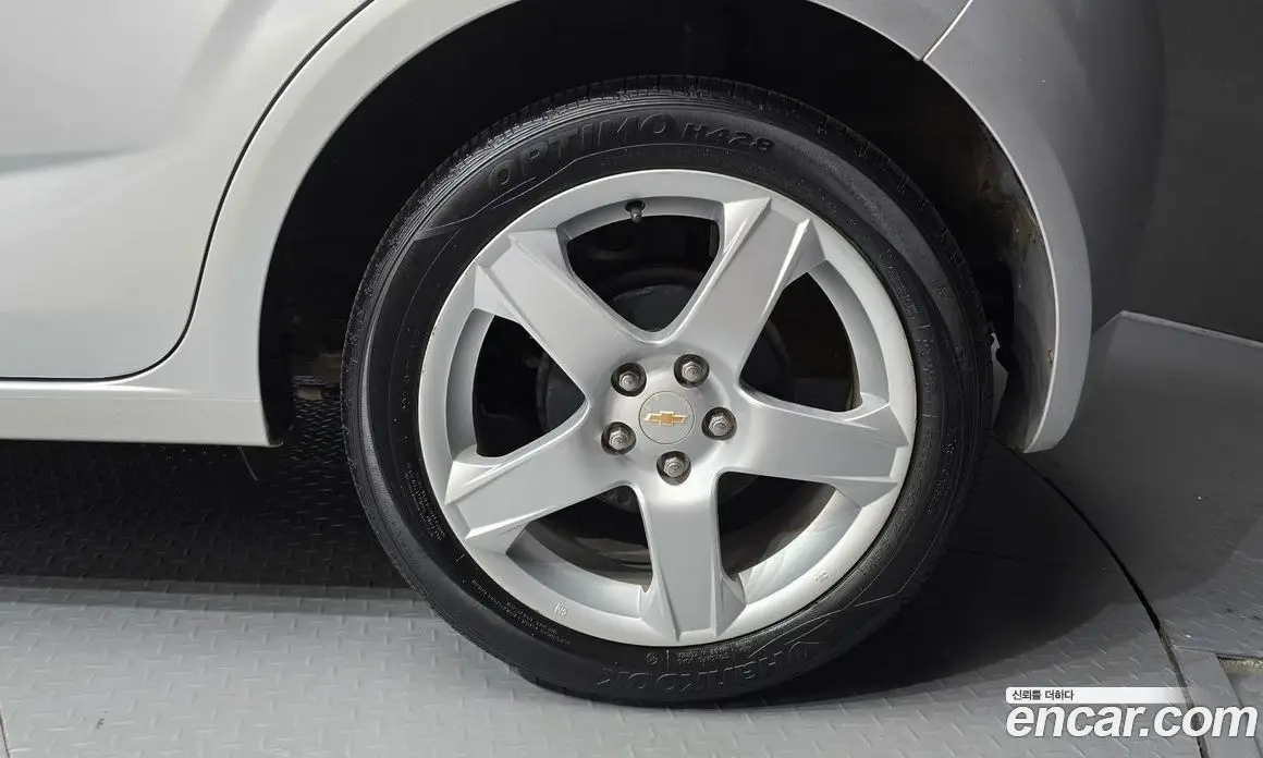 Chevrolet Aveo 2012 1.6 автомат (гидро), фото 7