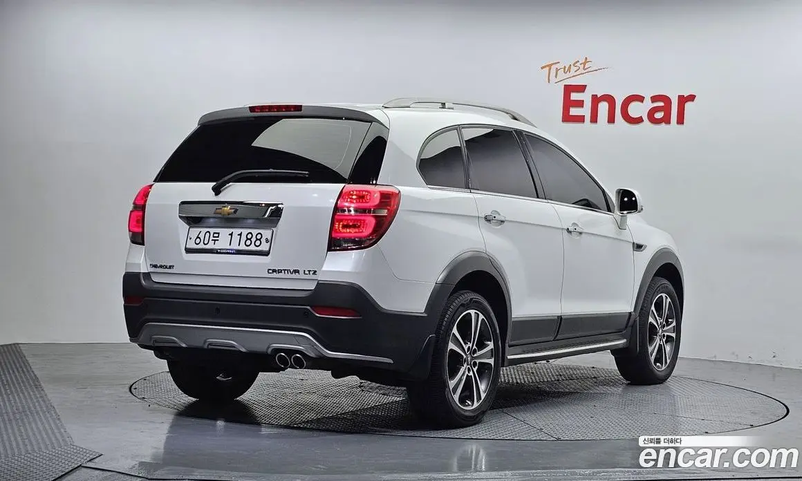 Chevrolet Captiva 2016 2.0 автомат (гидро), фото 2 Chevrolet Captiva 2016 2.0 автомат (гидро), фото 2