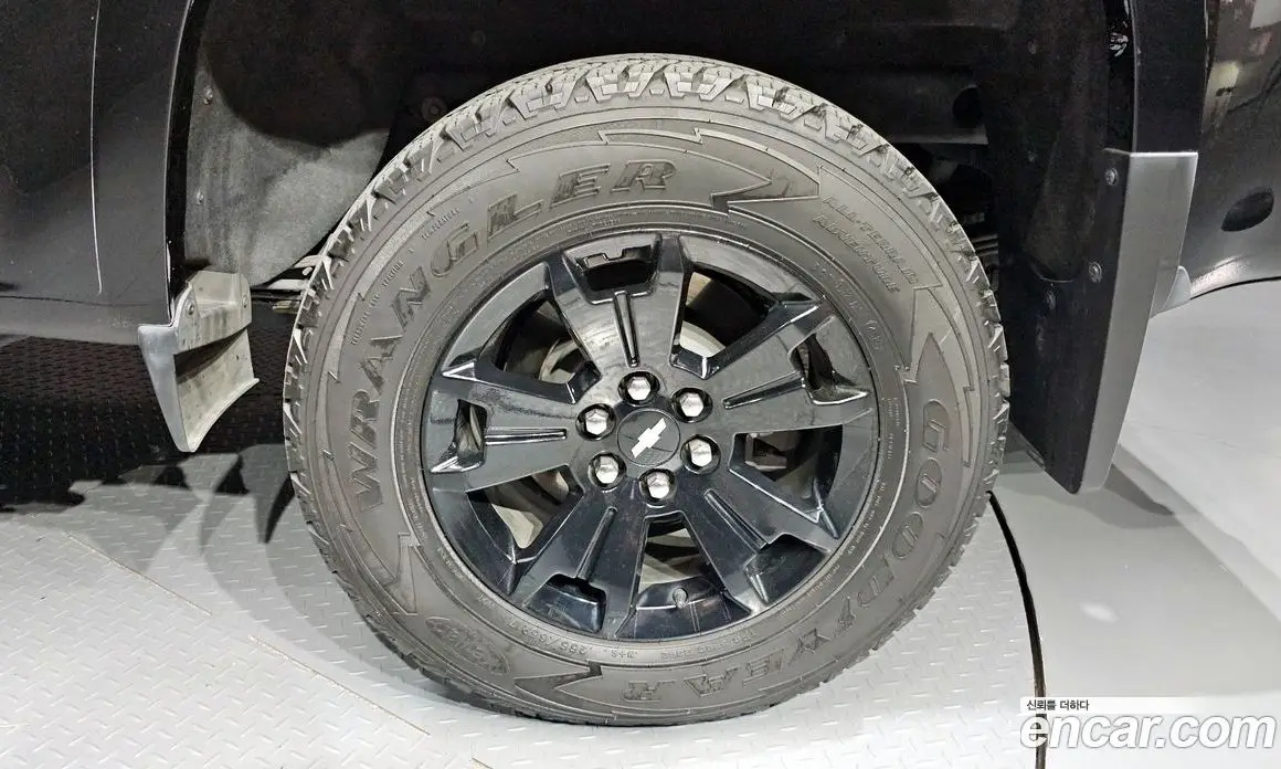 Chevrolet Colorado 2022 3.6 автомат (гидро), фото 7