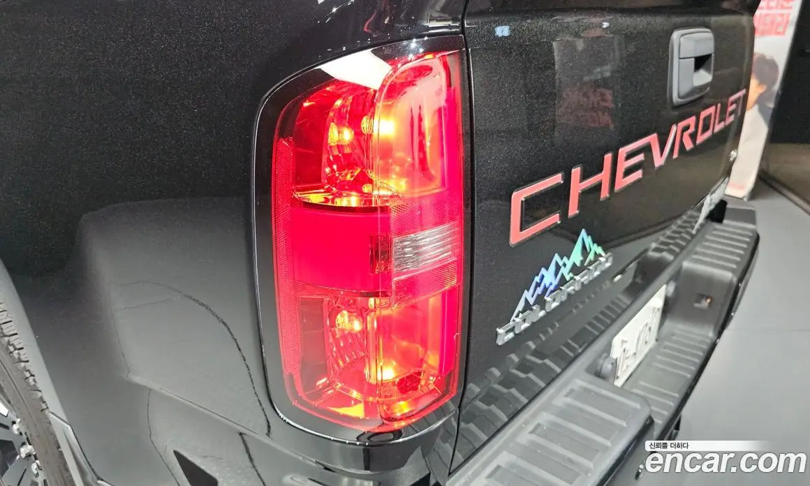 Chevrolet Colorado 2022 3.6 автомат (гидро), фото 9