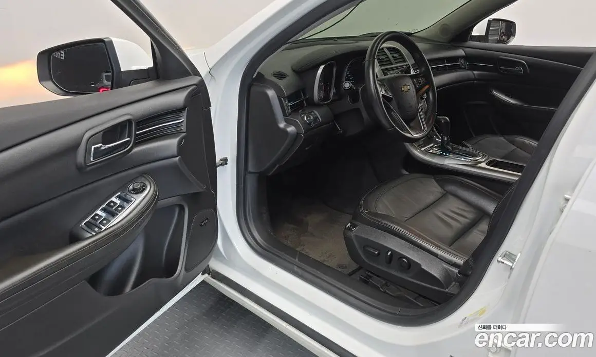 Chevrolet Malibu 2015 2.0 автомат (гидро), фото 10 Chevrolet Malibu 2015 2.0 автомат (гидро), фото 10