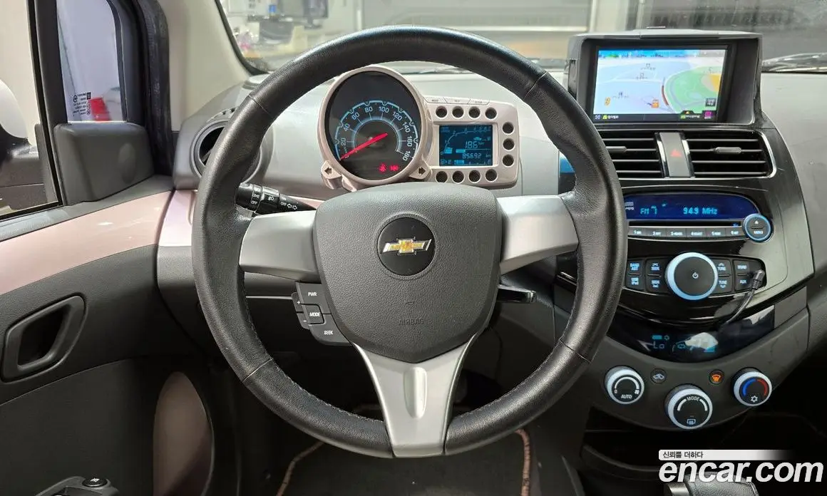 Chevrolet Spark 2012 1.0 автомат (гидро), фото 19 Chevrolet Spark 2012 1.0 автомат (гидро), фото 19