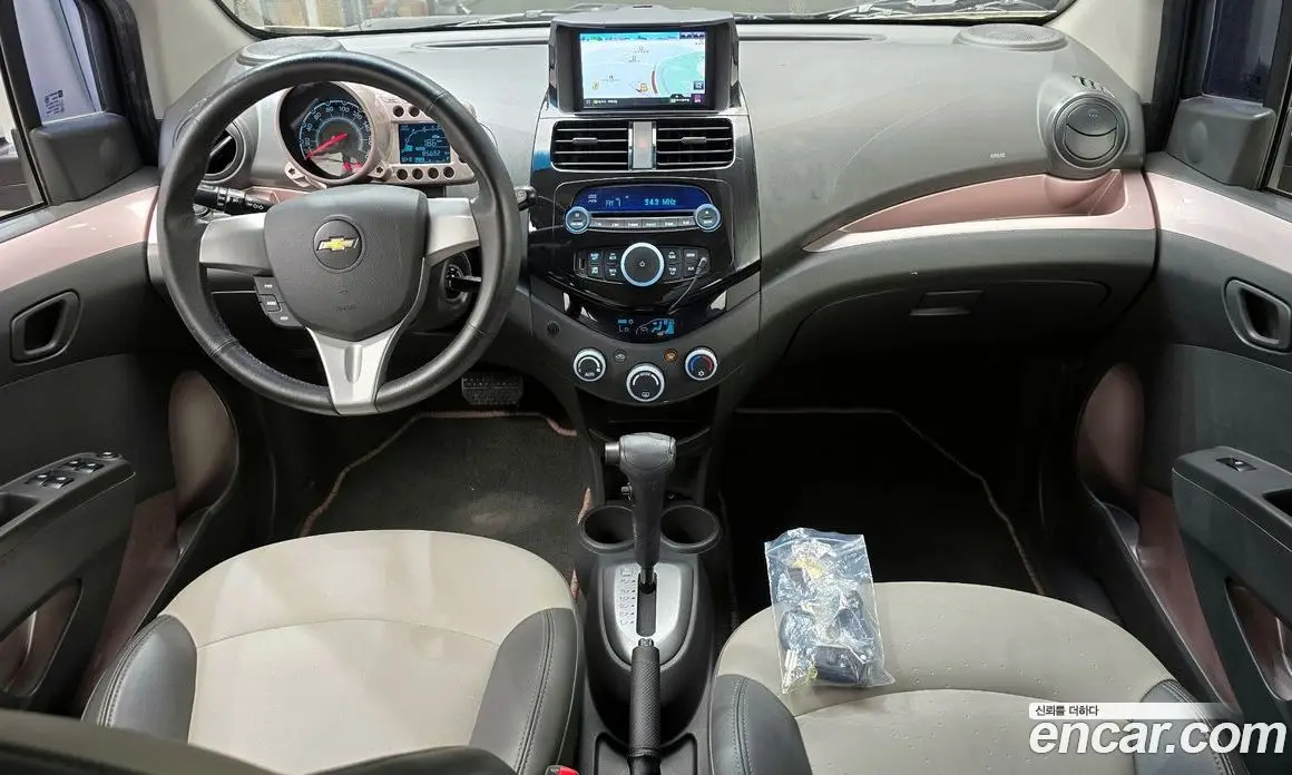 Chevrolet Spark 2012 1.0 автомат (гидро), фото 10 Chevrolet Spark 2012 1.0 автомат (гидро), фото 10