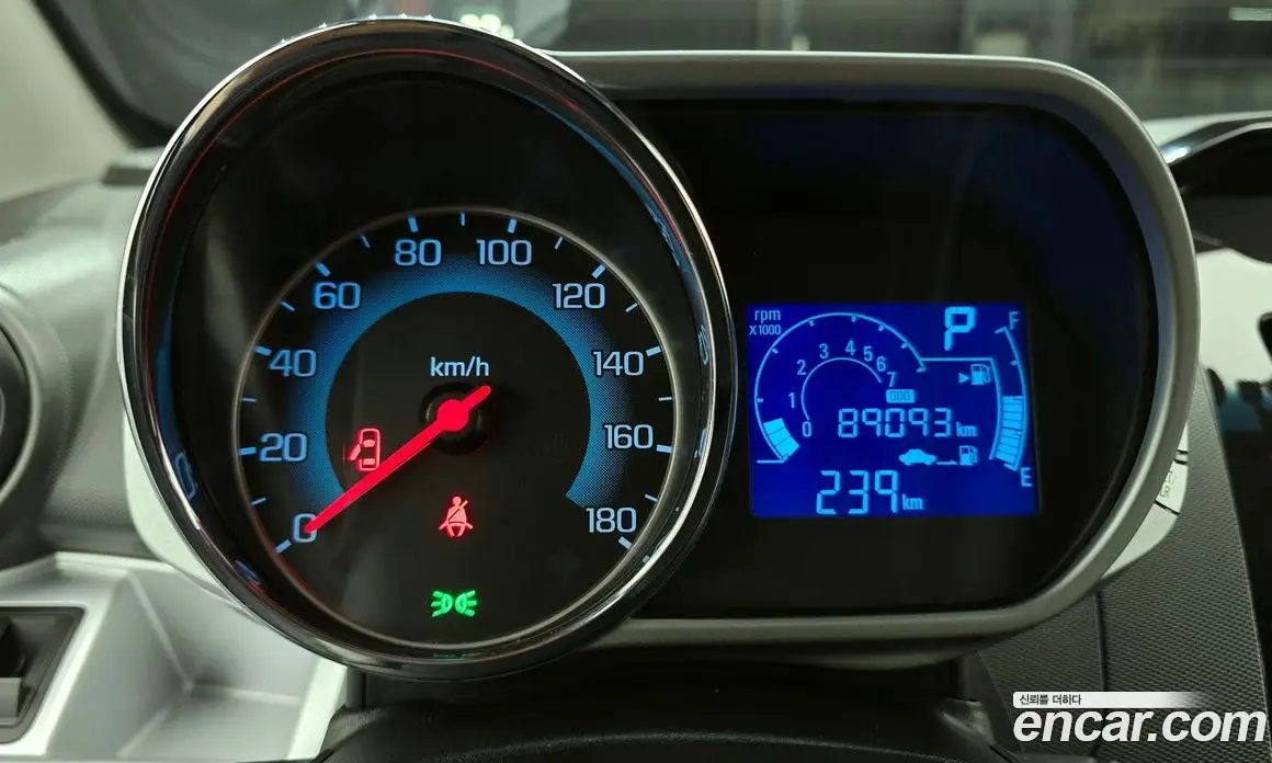 Chevrolet Spark 2013 1.0 автомат (гидро), фото 11