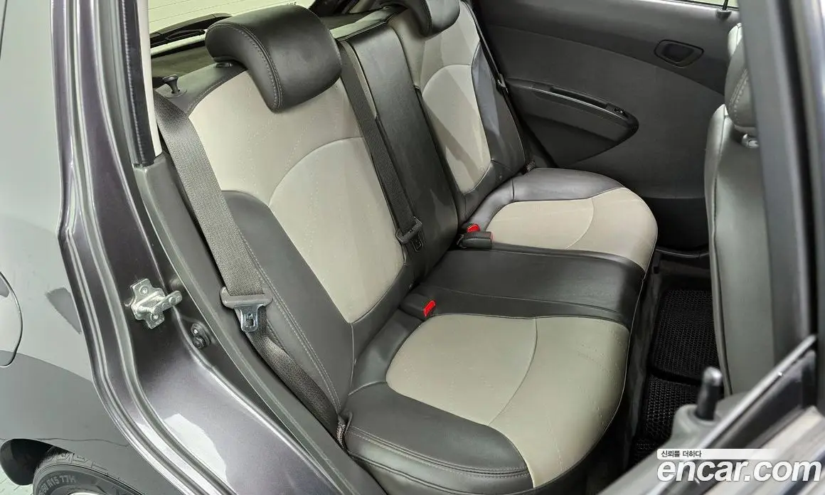 Chevrolet Spark 2013 1.0 автомат (гидро), фото 17